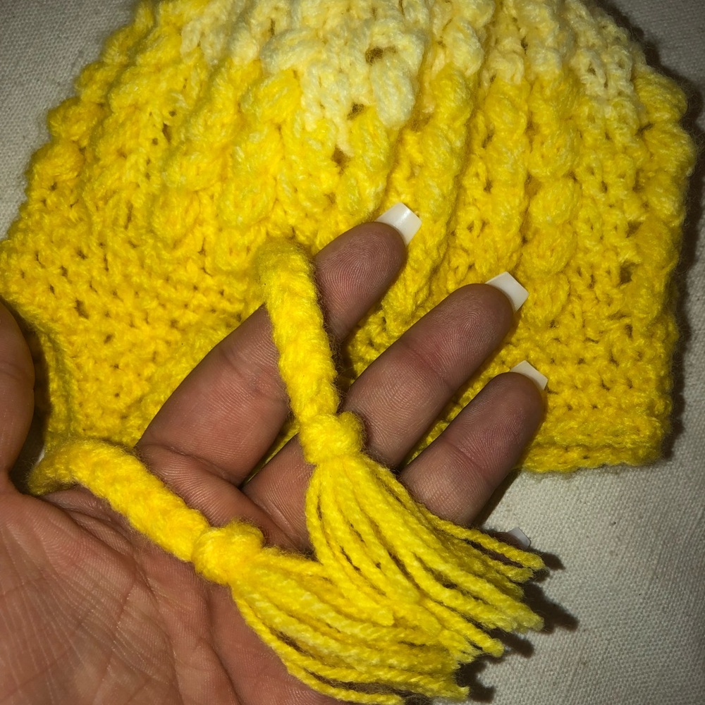 Crocheted hat :) - Picture 3 of 3